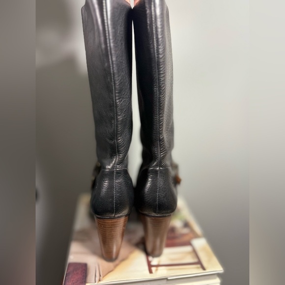 Frye Black Heeled Leather Boots Size 10 Classic Design - Picture 9 of 15
